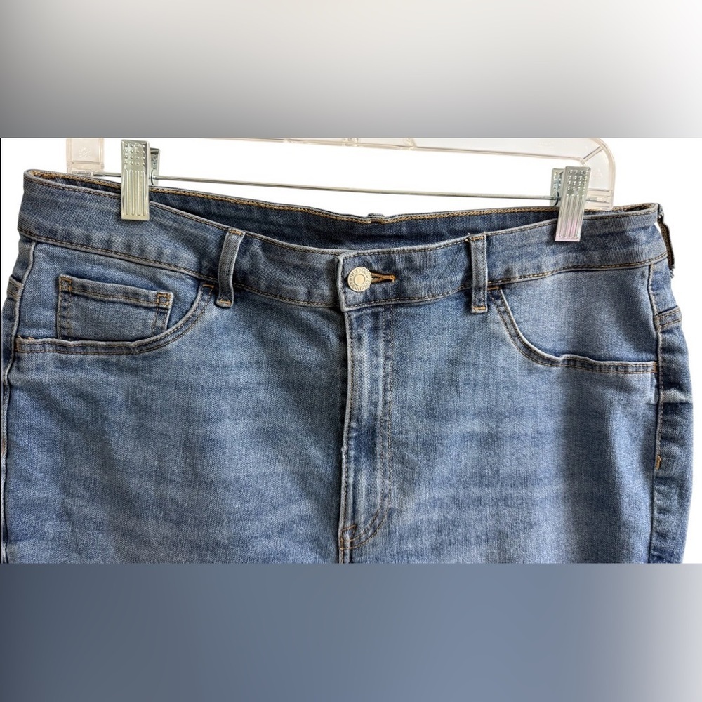 H&M CURVY FIT ULTRA HIGH WAIST ANKLE JEANS WOMEN’S SIZE L STRETCH DENIM NWOT - Picture 4 of 8